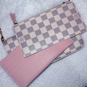 White checkered crossbody bag